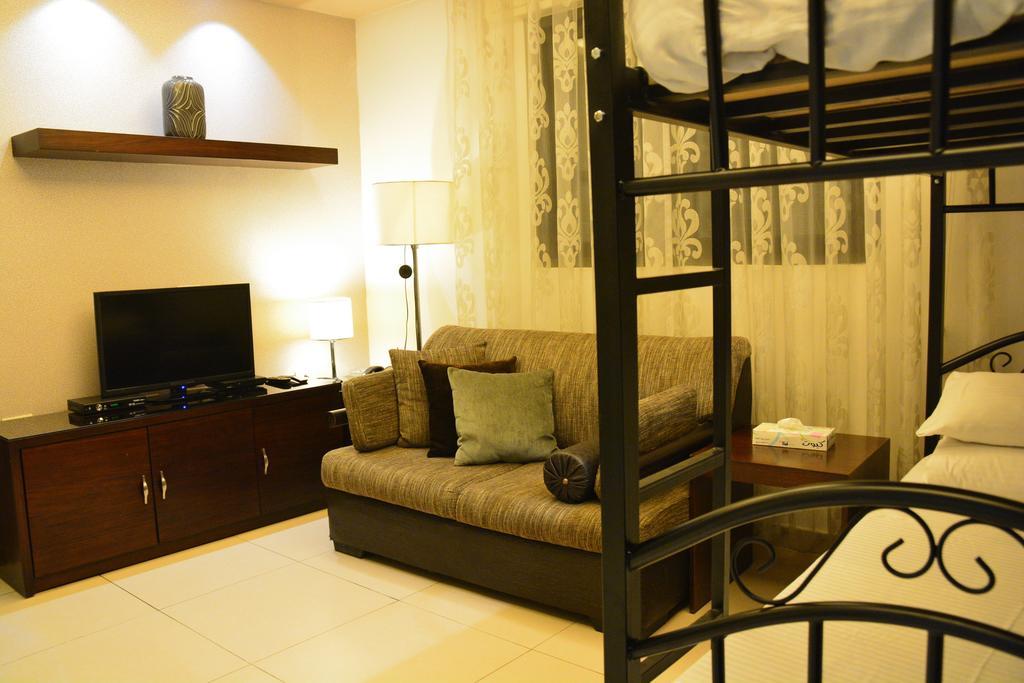 Nadine Hotel Suites Amã Exterior foto